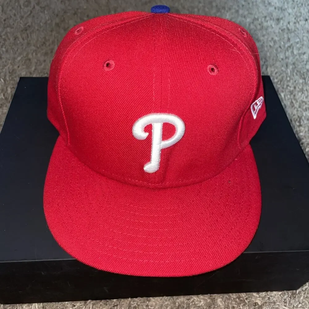 New Era Philadelphia Phillies 59FiftyUnisex Adult Hat - Red 7 1/2